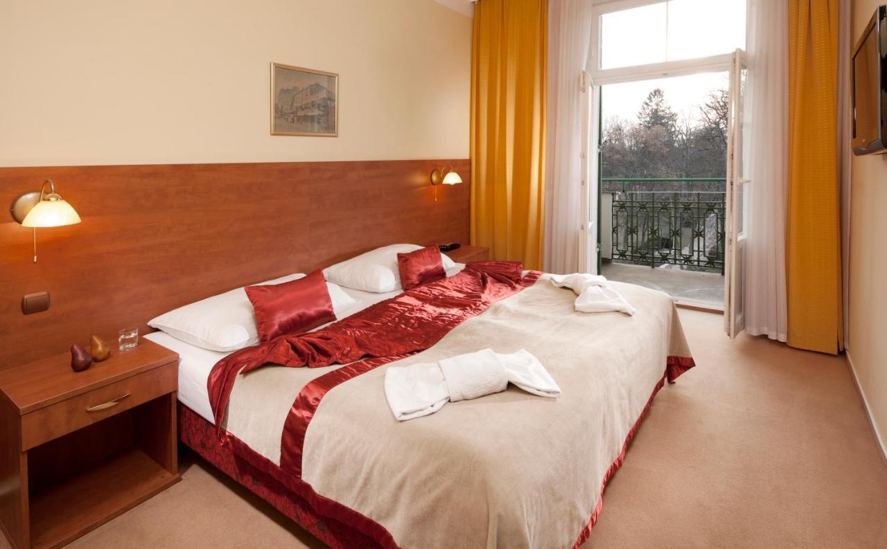 Spa Resort PAWLIK-AQUAFORUM Františkovy Lázně Zimmer foto